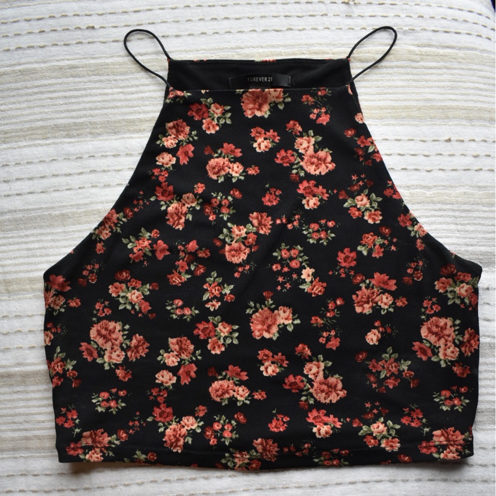 Black floral cropped tank top